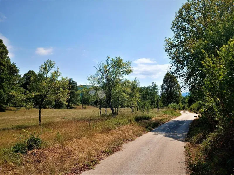 Terreno agricolo Dobroselo, Donji Lapac, 72.580m2 – 2