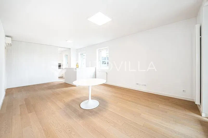 Zagreb, Heinzelova, VMD new building, office space, apartment, 4 garage parking spaces, 146.49 m² – 2