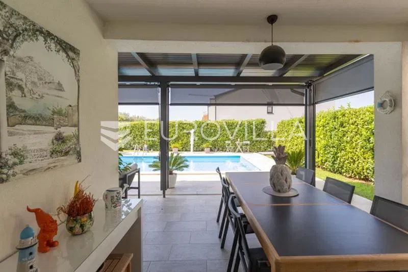 Poreč, Rošini, modern and elegant family villa with a pool and sea view – 3