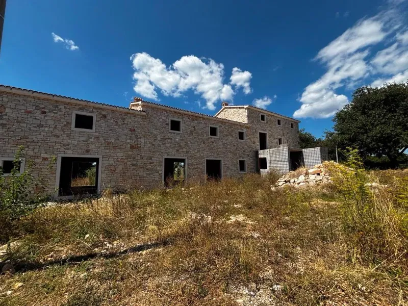 ISTRA,SVETI LOVREČ,UNIKATNA I NEPONOVLJIVA INVESTICIJSKA PRILIKA!