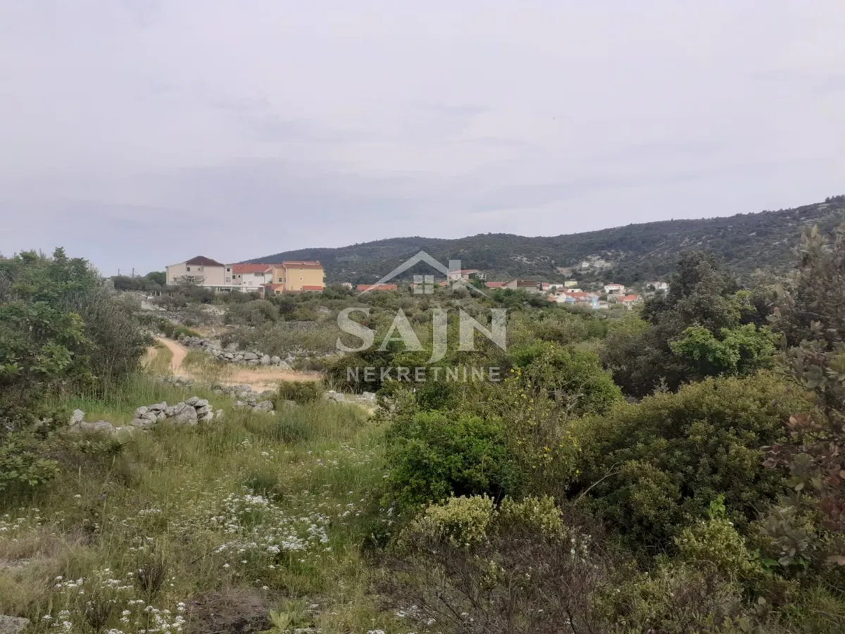 Marina/Građevinsko zemljište 1846 m²