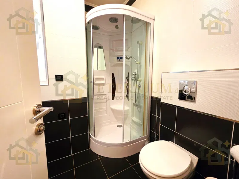 JUST REDUCED - TOP-QUALITY APARTMENT IN AN EXCELLENT LOCATION – 3