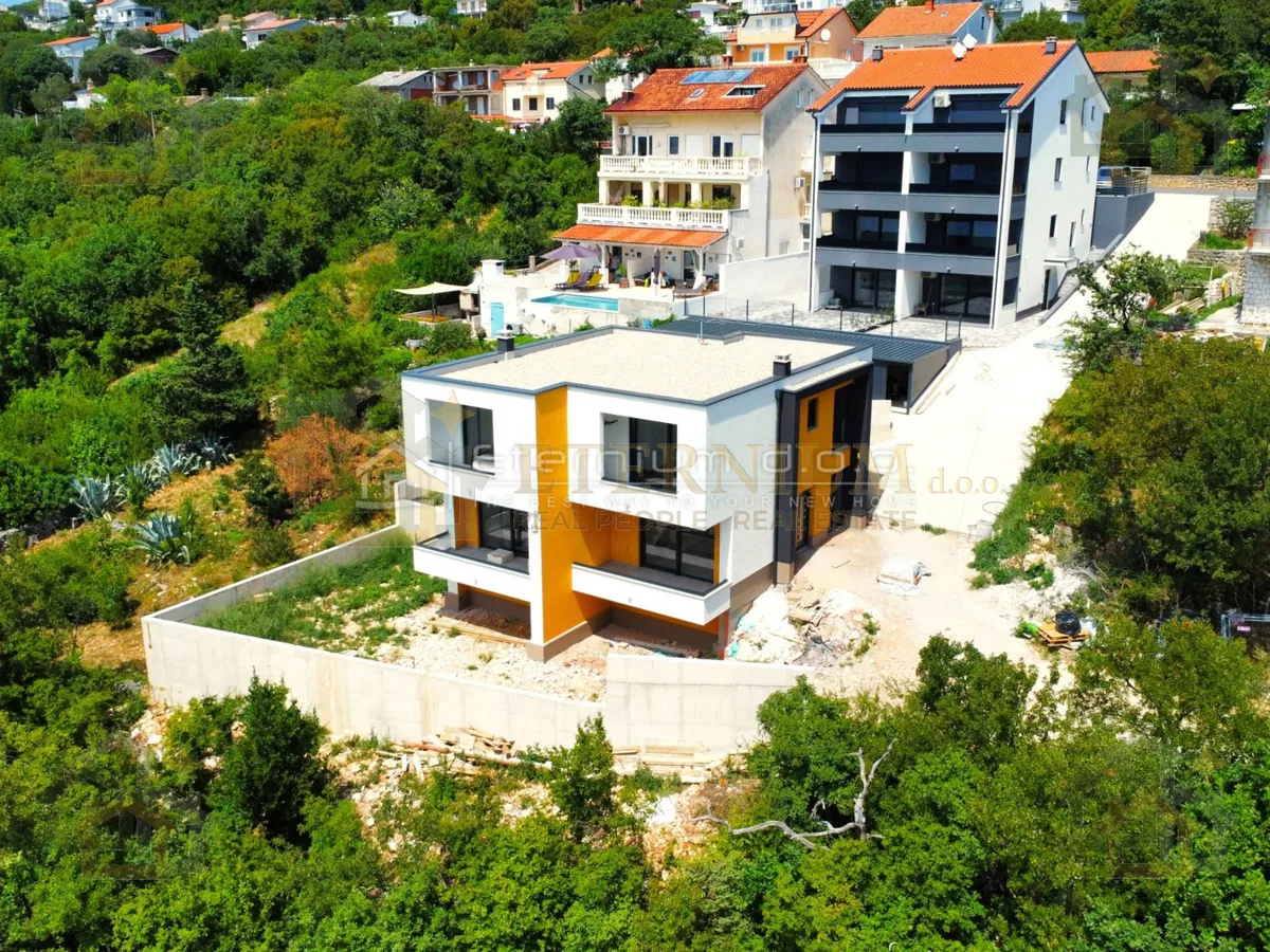DVOETAŽNI STAN U NOVOGRADNJI