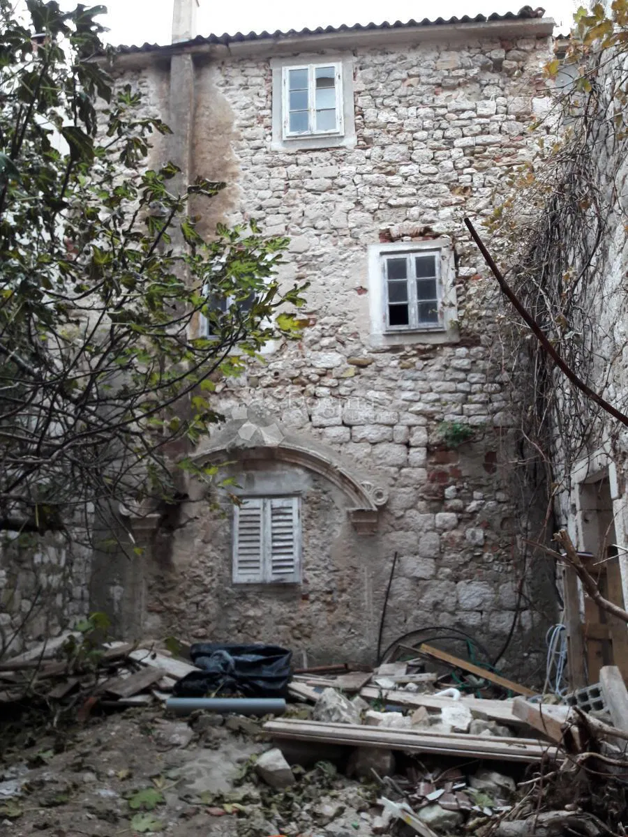 Ház Pag, 300m2