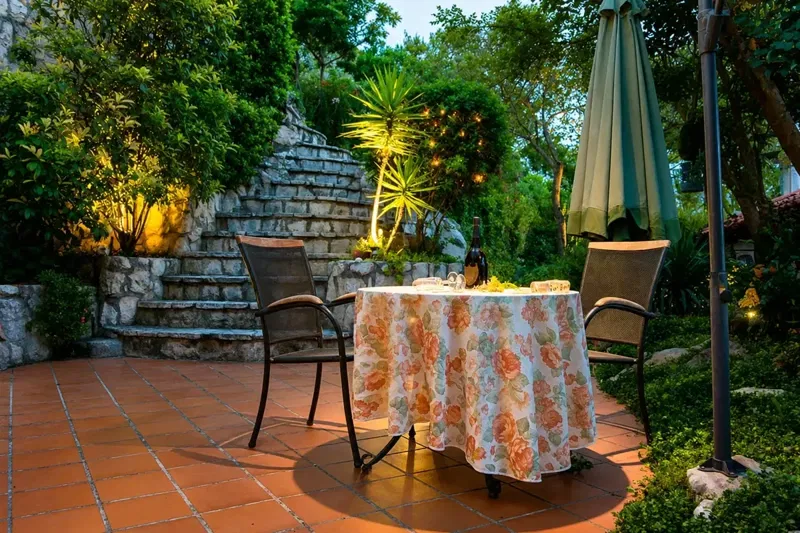 luxury-villa-of-300-m2-first-row-to-the-sea-on-great-location-in-dubrovnik – 2