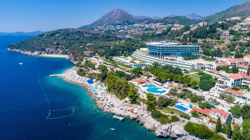 villa-with-pool-first-row-to-the-sea-luxurious-experience-of-living-in-nature-near-dubrovnik-exclusive-sale-imb – 2