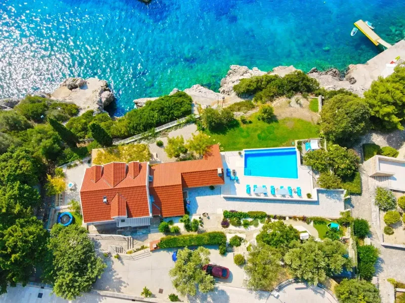 villa-with-pool-first-row-to-the-sea-luxurious-experience-of-living-in-nature-near-dubrovnik-exclusive-sale-imb – 3