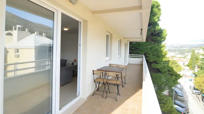 attractive-offer-apartment-78-m2-on-great-location-in-dubrovnik-center-parking-in-the-garage – 2