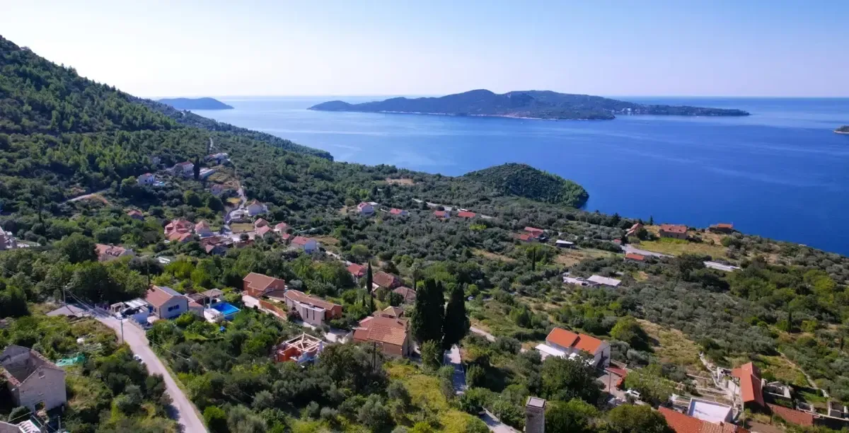 atraktivno-gradevinsko-zemljiste-cca-5-500-m2-s-panoramskim-pogledom-na-more-i-otoke-dubrovnik-okolica