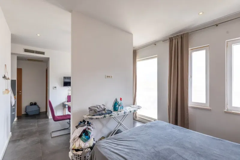 newly-decorated-apartment-130-m2-5-renting-units-near-all-ammenities-dubrovnik-lapad – 3
