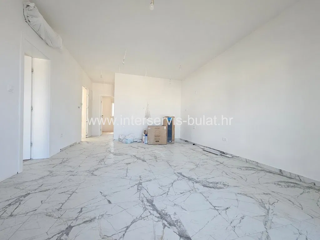 .:::  Žaborić – stan 55 m², 2 spavaće sobe, pogled na more  :::.