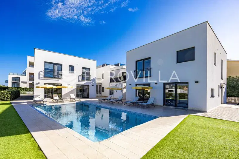 Istria, Volme, exclusive Complex of Three Luxury Villas in a Private Gated Resort, Only 350 m from – 2