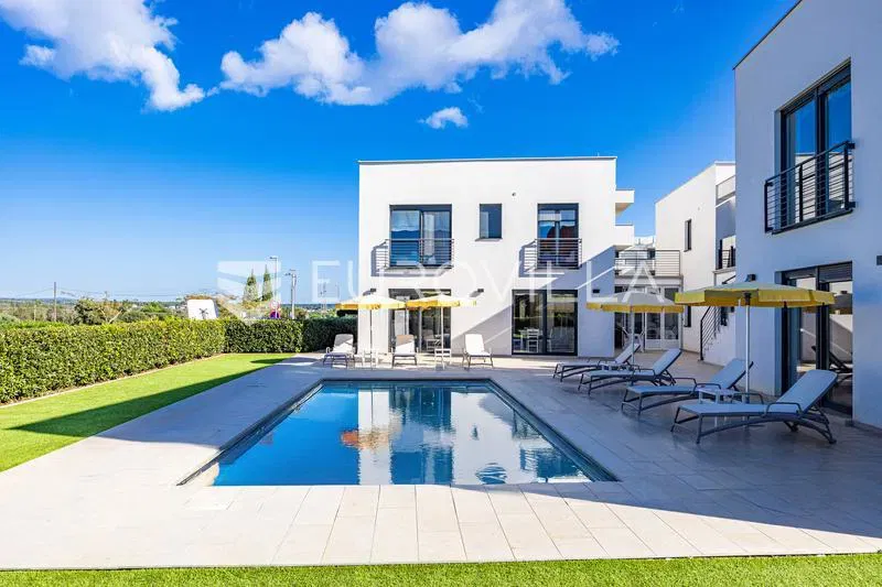 Istria, Volme, exclusive Complex of Three Luxury Villas in a Private Gated Resort, Only 350 m from – 3