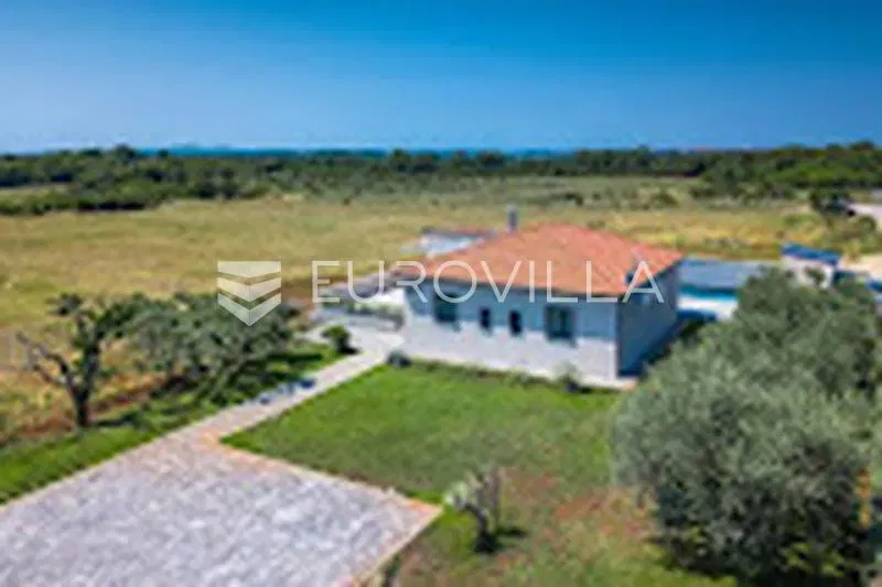 Istria, Šišan, Detached House with Pool on a Large Landscaped Garden – 2
