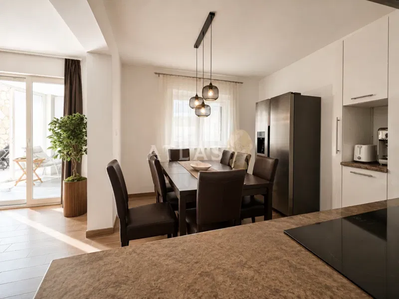 Flat Matulji, 132,35m2 – 2