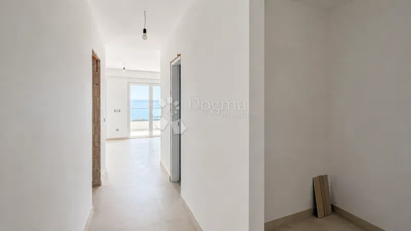MAKARSKA | T2| Appartamento S4 | Appartamento monolocale con balcone al piano terra – 2