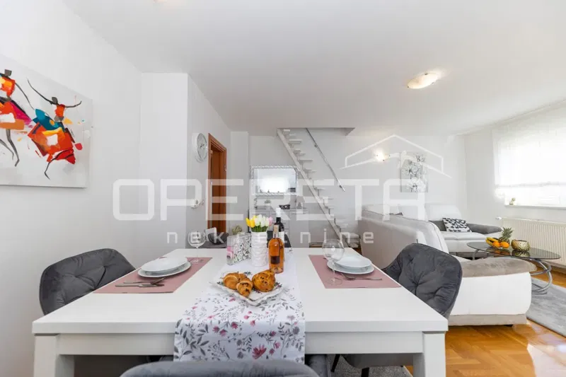 Two-story three-room apartment in an attractive location, Višnjik, Zadar – 2