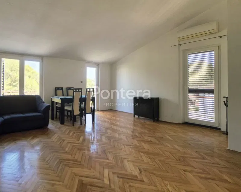 ISTRIA, POREČ 2BR+DB Apartment in a quiet neighborhood and close to the city center – 2