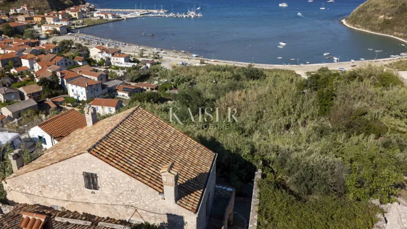 Otok Susak – kamena kuća s otvorenim pogledom na more