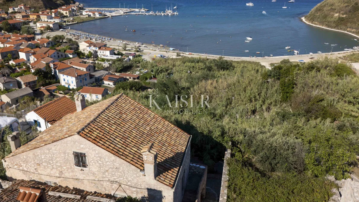 Otok Susak – kamena kuća s otvorenim pogledom na more