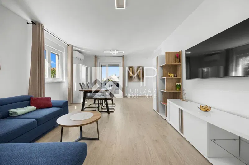 Moderan apartman s 2 spavaće sobe – mjesečni najam u Medulinu - OD 01/10/2026