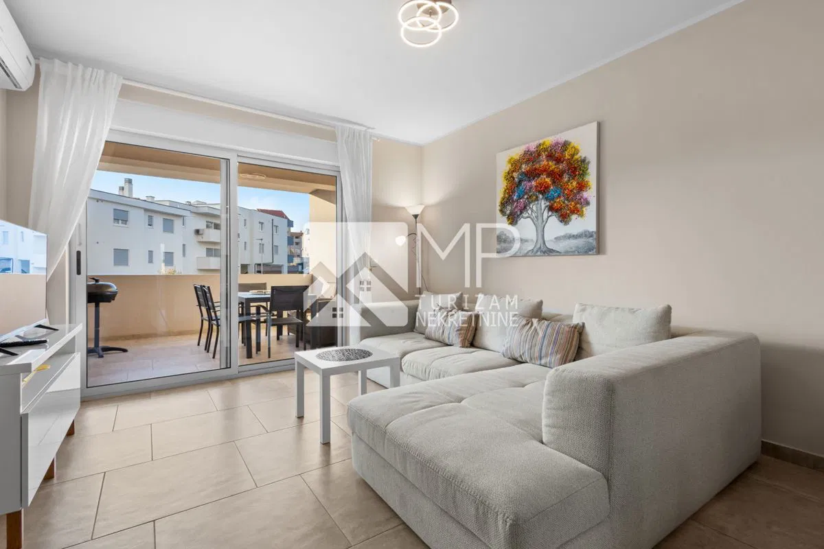 Moderan apartman s 2 spavaće sobe – mjesečni najam u Medulinu - OD 01/10/2026