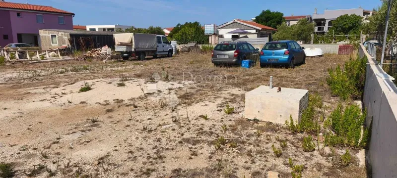 Zazidljivo zemljišče Vir, 600m2