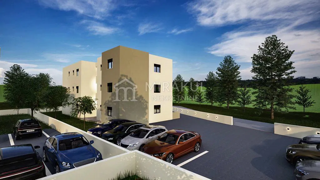 Nekretnine Vodice, Moderan stan S2 na mirnoj lokaciji