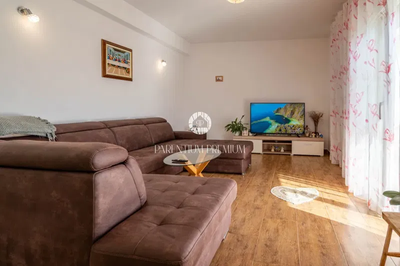 Novigrad, appartamento di 120m2 con terrazza sul tetto a 500m dal mare – 2