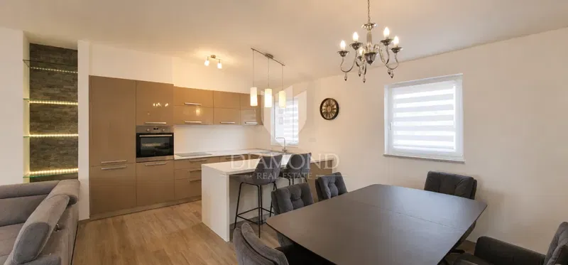 Umag, first floor of the house 83 m2 with a sea view! – 3