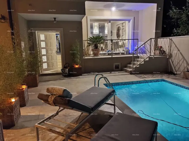Pula Veruda Beautiful, fully renovated Austro-Hungarian stone villa with a sea view. – 3
