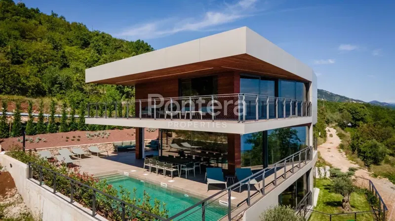 House Mošćenice, Mošćenička Draga, 540m2