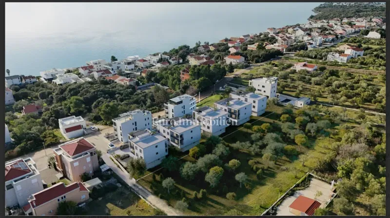 Modern 2-Bedroom Apartment B4 with Roof Terrace – 3