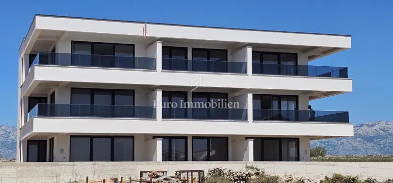Modern 2-Bedroom Apartment with Large Balcony – 2