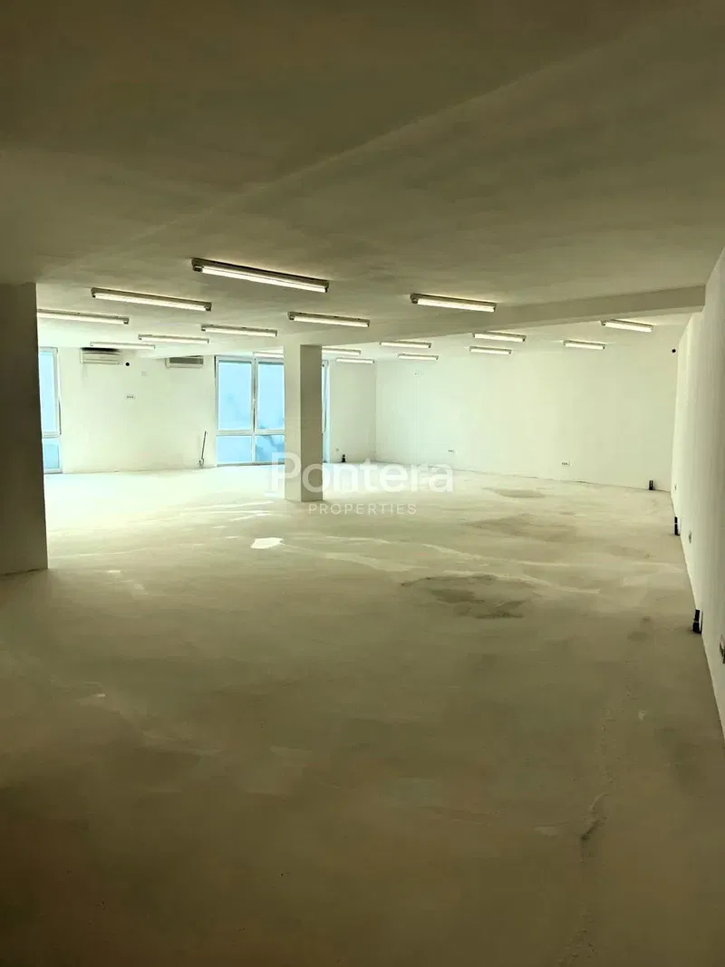 Kereskedelmi Marinići, Viškovo, 460m2
