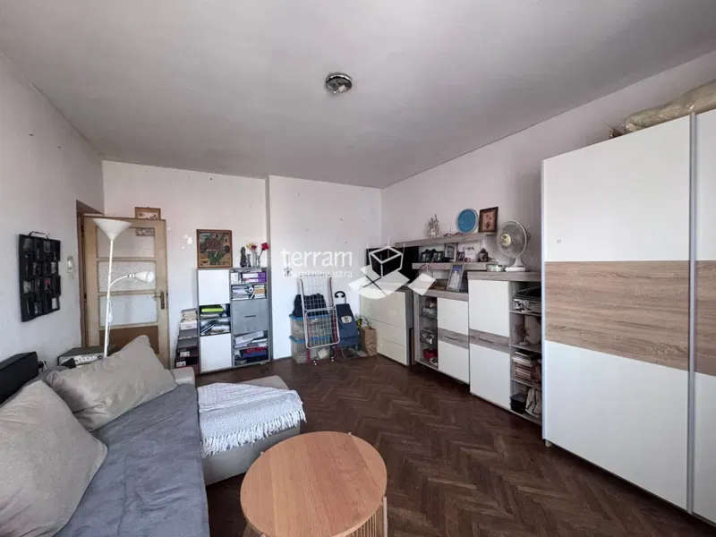 Istra, Pula, Centar. Giardini, stan 62,74m2, 2SS+DB, V. kat, #prodaja
