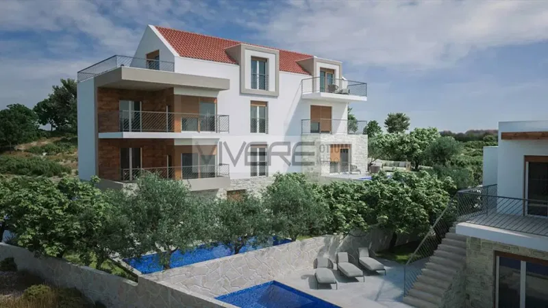 Luksuzni apartman s tri spavaće sobe, pogledom na more i privatnim bazenom