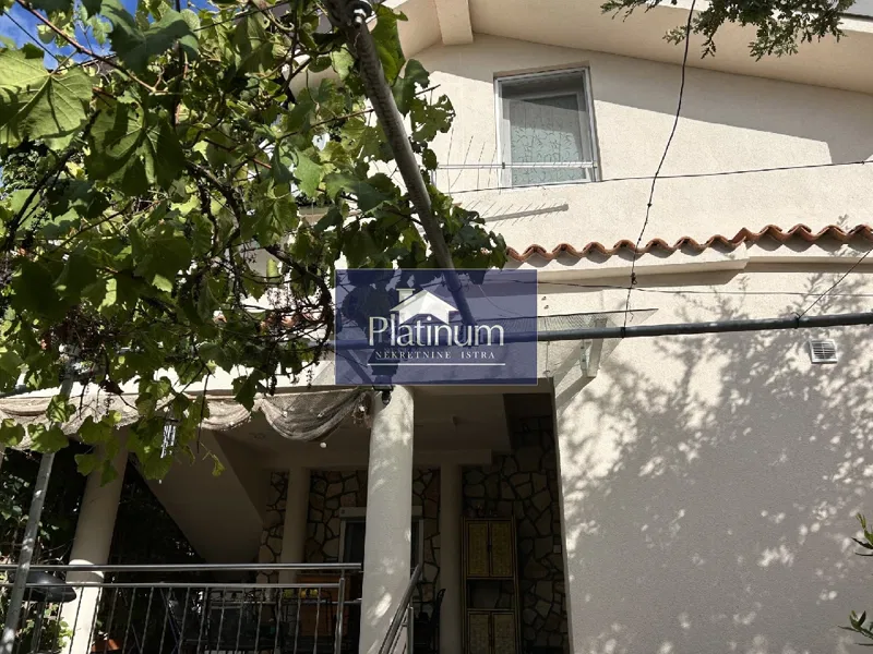 Casa Peroj – 3