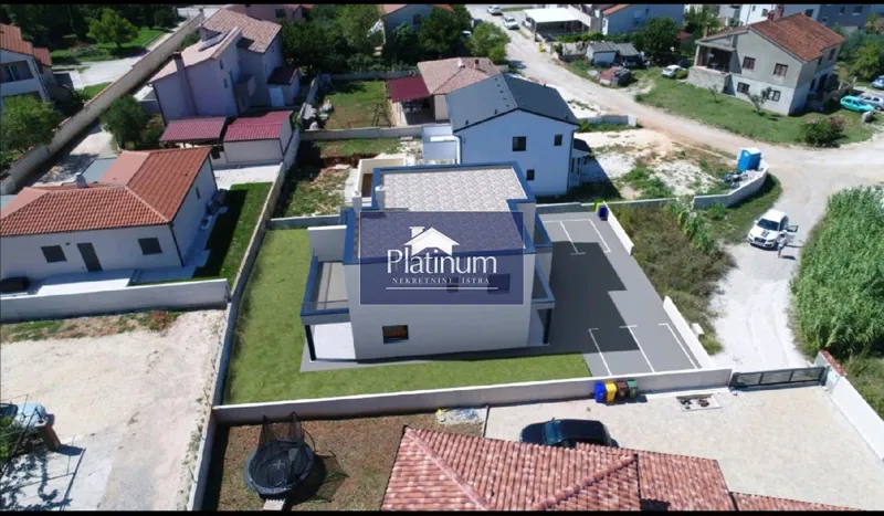 ISTRA PULA OKOLICA DOPPIA CASA 3 CAMERE, CORTILE TOP – 2