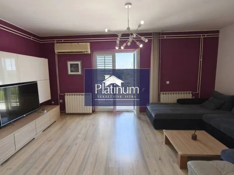 Istria, Pola, appartamento trilocale, giardino, parcheggio, 165 m2 – 3