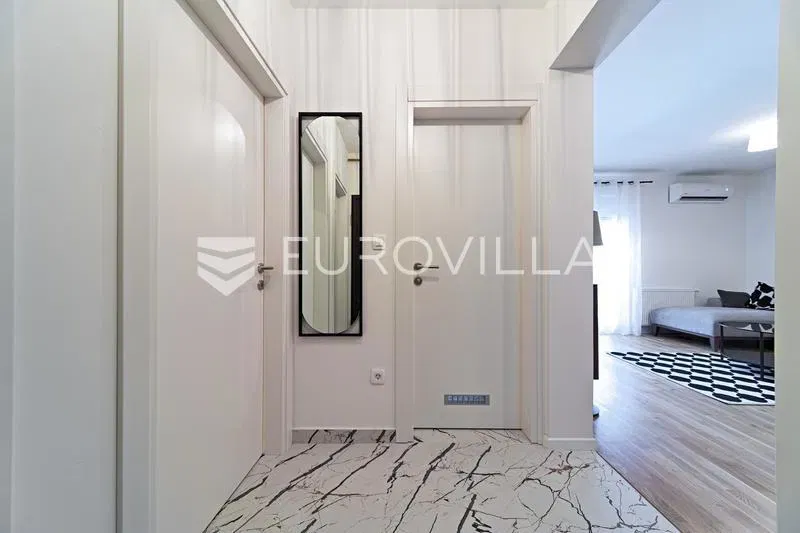 Osijek, City Center, first rental of a one-bedroom apartment with a parking space, 46 m² – 3