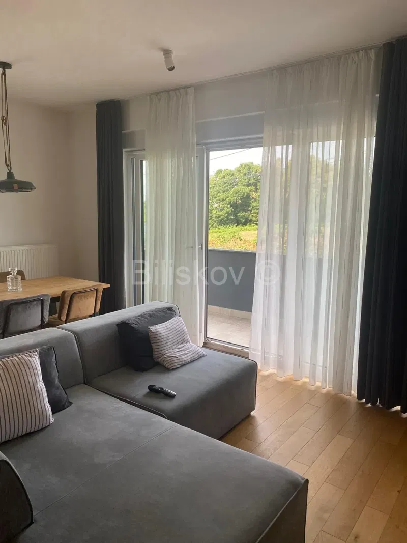 Rent, Remete, 3-room apartment, 62 m², 1st floor, 2 parking spaces – 2