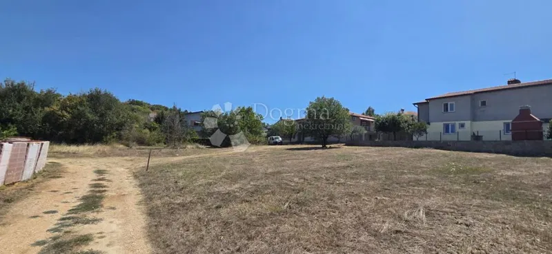 Terreno edificabile Materada, Umag, 1.328m2