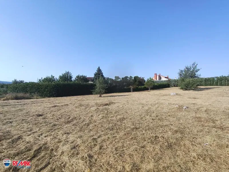 ISTRA,LABIN,OKOLICA– GRAĐEVINSKO ZEMLJIŠTE NA MIRNOJ I LIJEPOJ LOKACIJI