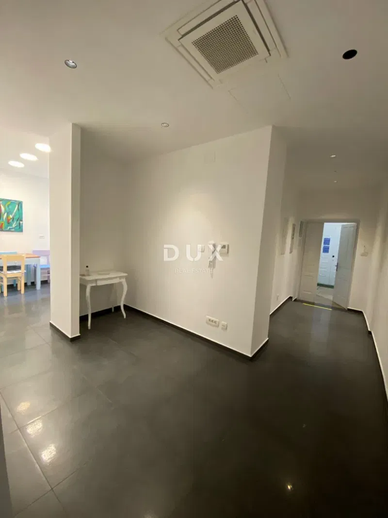Rijeka, Korzo, commercial space, 115 m2, 2nd floor, for rent – 2