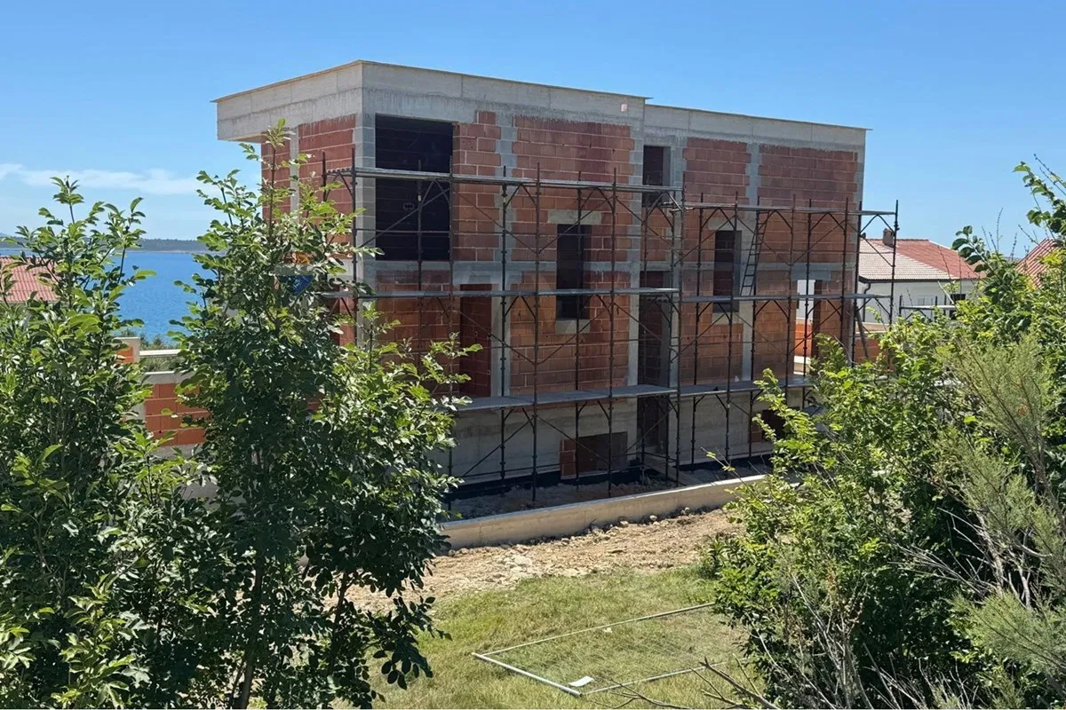 RTINA, RAŽANAC -  STAN PRVI KAT  85,09M2, NOVOGRADNJA