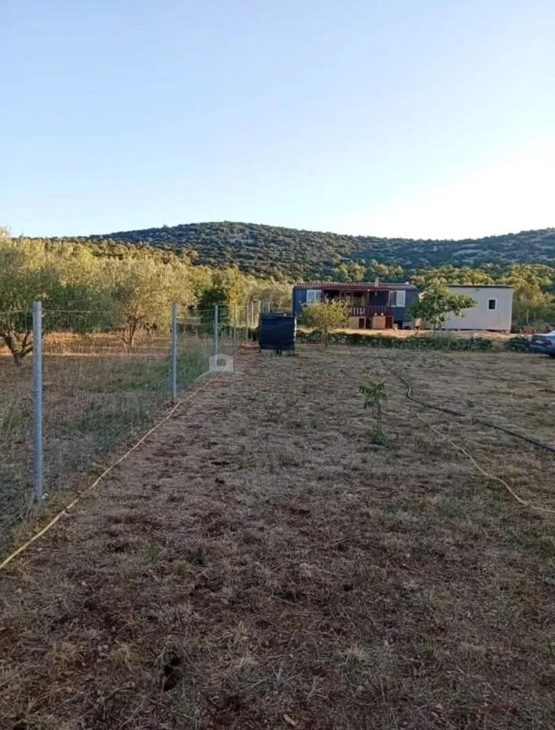 Samoodrživo imanje s mobilnom kućicom  - Tribunj, Sovlje