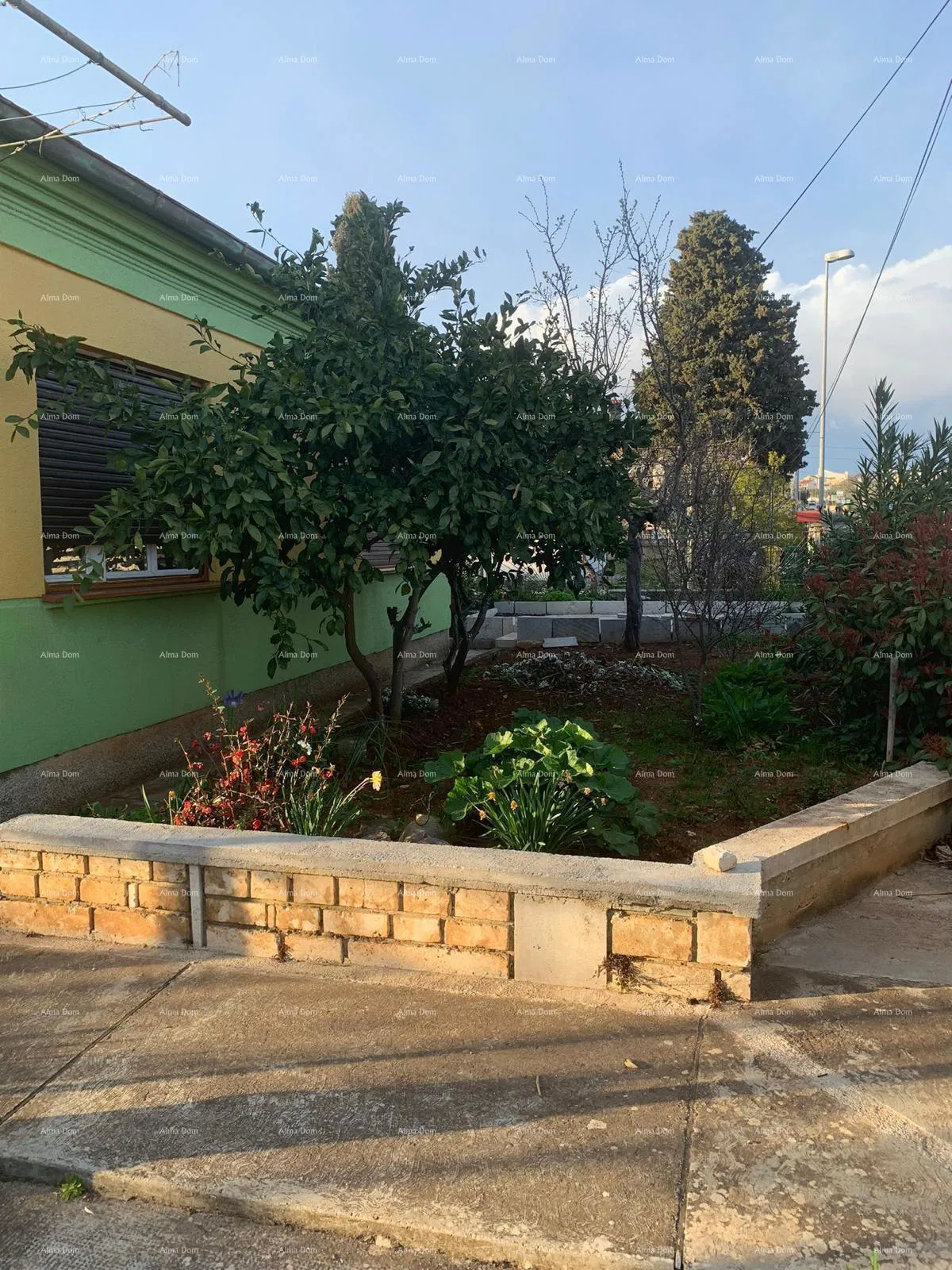 Samostojeća prizemnica u Fažani !