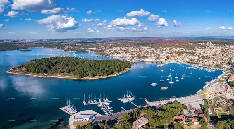 Građevinsko zemljište 1.058 m², 500 m od mora, Medulin
