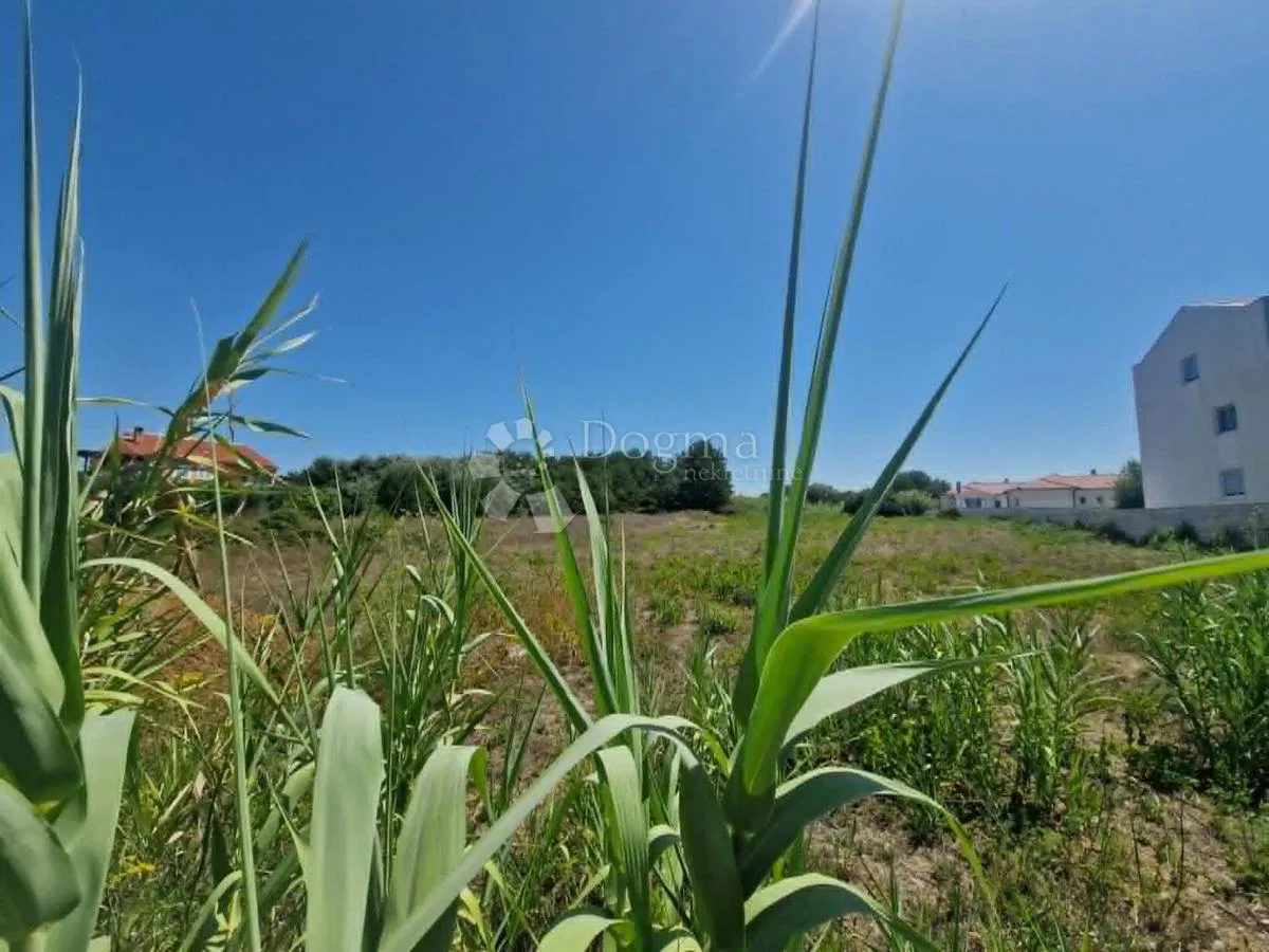 Stavební pozemek Privlaka, 2.513m2